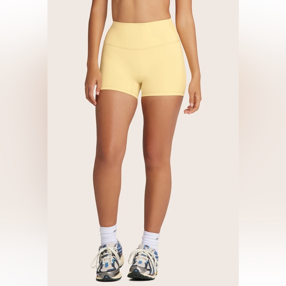 SOLD OUT LIMITED EDITION SET Active Women's AIRLUXE BREATHE Shorts Butter Yellow